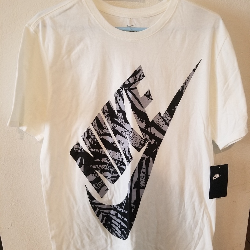 Nike shirt